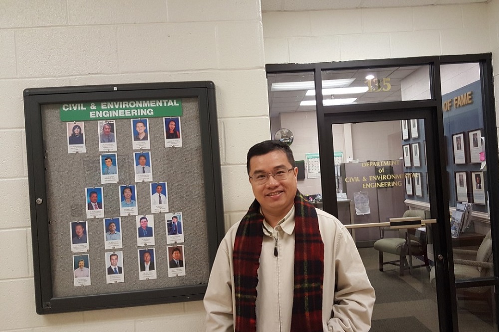 Professor Nguyen Thoi Trung gives lectures and collaborates in research in the United States