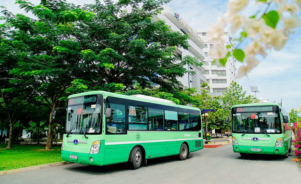 Trạm xe buýt.jpg