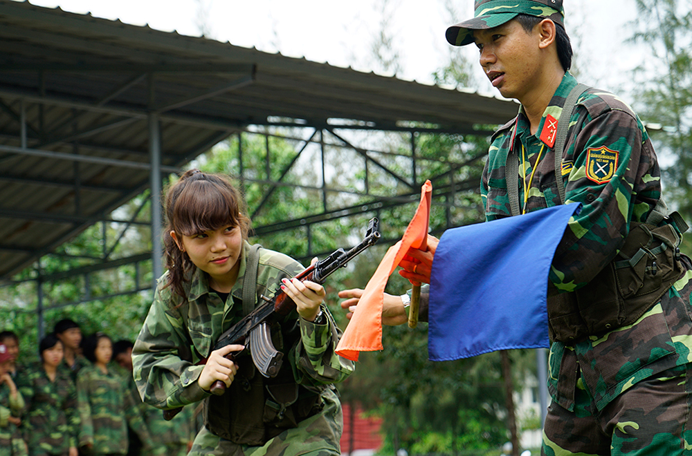 Ton Duc Thang University celebrates the 73rd year of founding the Vietnam People's Army