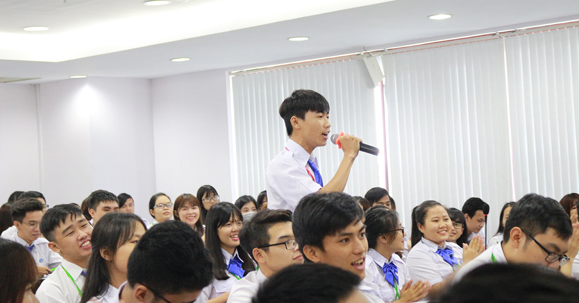 The delegates were discussing and consulting the Meeting’s documents