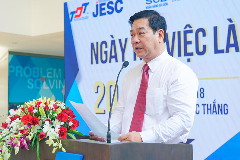 ngay-hoi-viec-lam-2.png