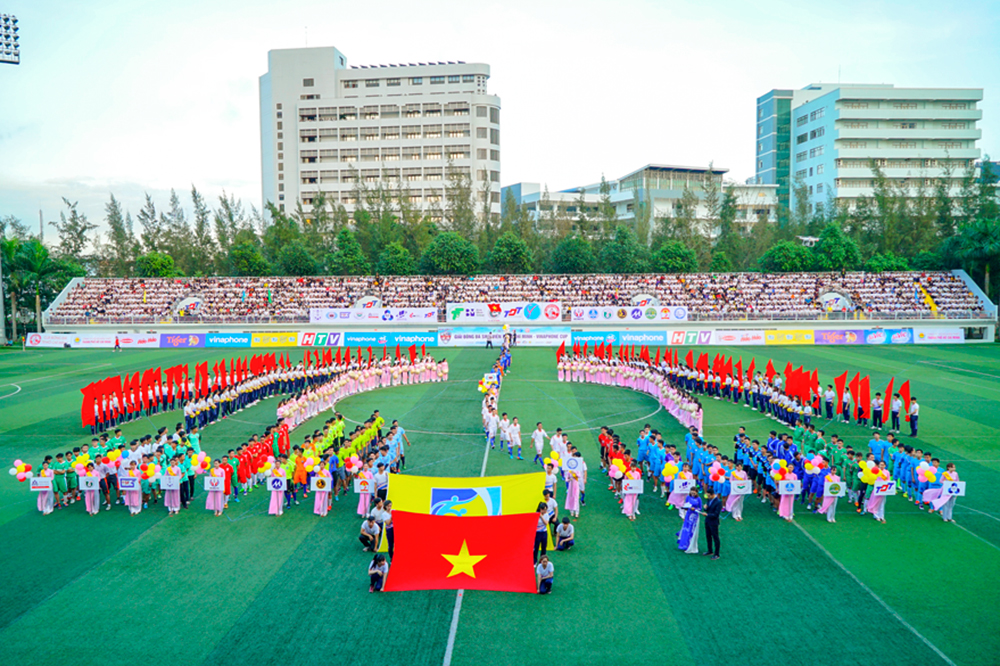 Khai mạc Giải bóng đá sinh viên Thành phố Hồ Chí Minh 2018 tại Đại học Tôn Đức Thắng