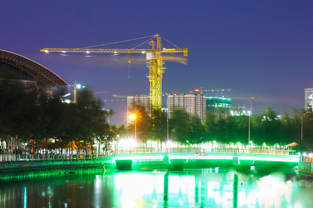 The bridge D10 connecting Zone 2 and Zone 3 at night time