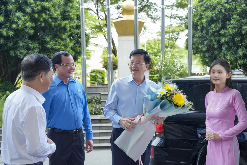 Bế mạc bóng đá CNVC2025