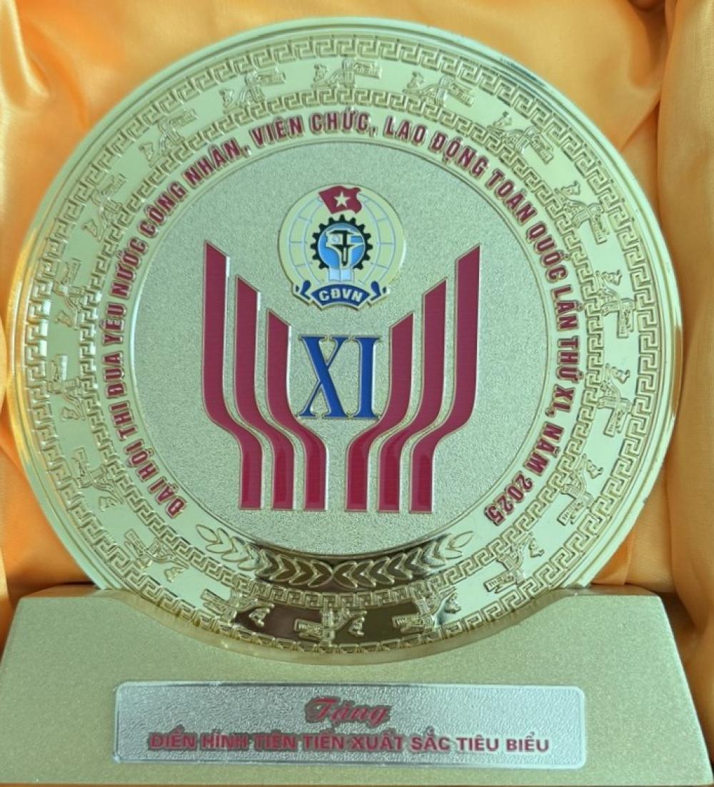 Dai_hoi_thi_dua_CNVC_Khoa_XI