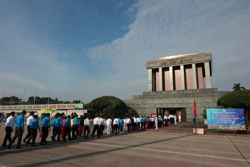 Dai_hoi_thi_dua_CNVC_Khoa_XI