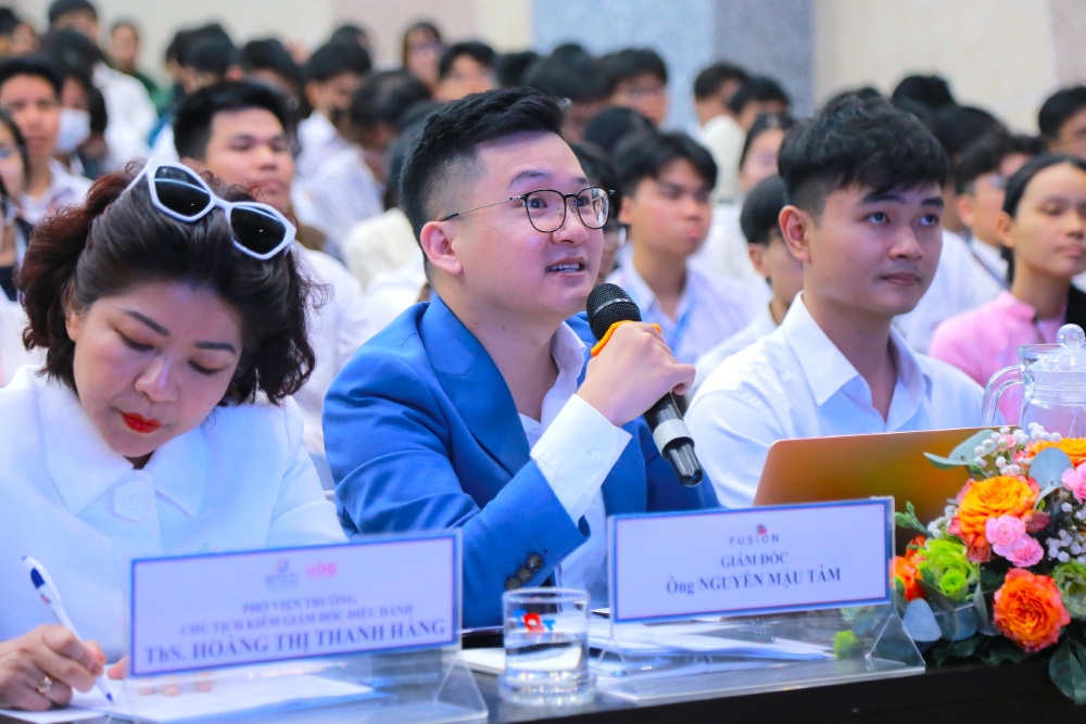 14-16.4_Ngay_hoi_Khoi_nghiep