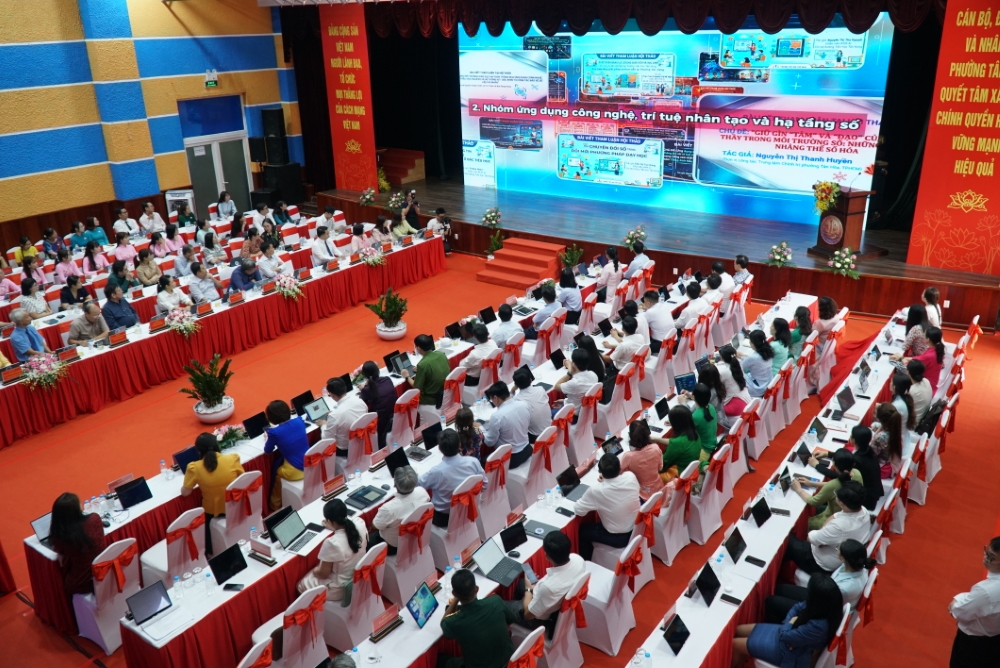 21.4_Hoi_thao_chuyen_doi_so_trong_giao_duc