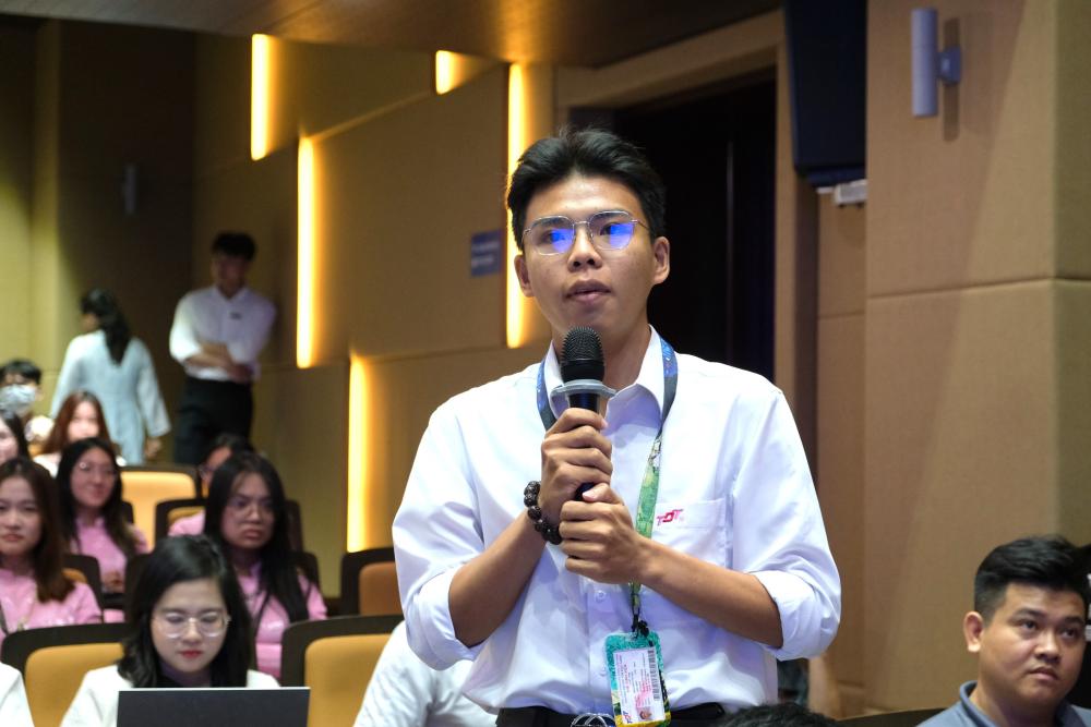 23.4_Doi_thoai_sinh_vien