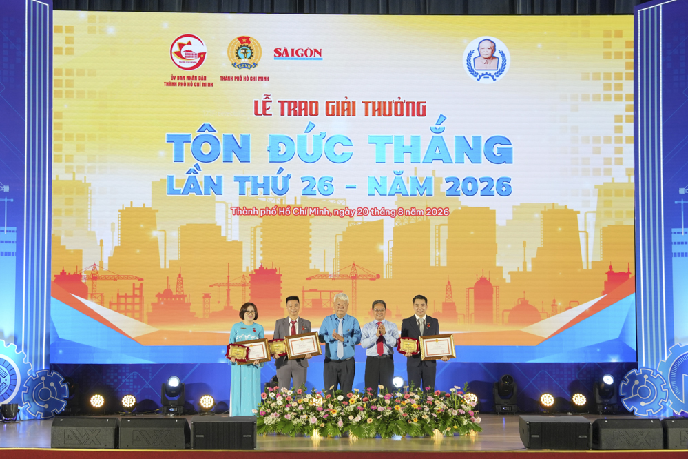 Liên đoàn Lao động Thành phố Hồ Chí Minh trao Giải thưởng Tôn Đức Thắng lần thứ 26 năm 2026 cho các cá nhân tiêu biểu.