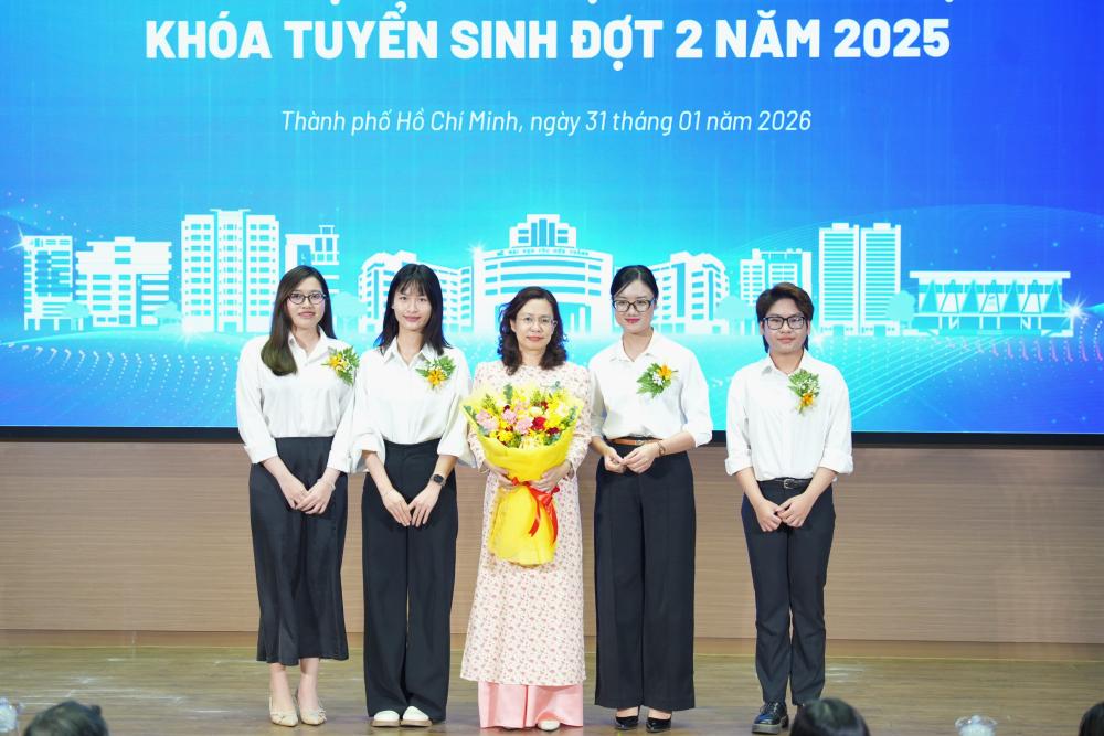 Le_khai_giang_SDH_dot2.25