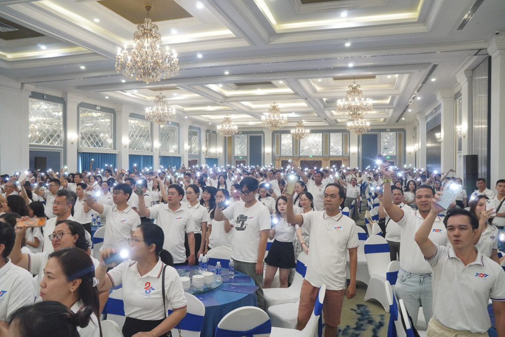 Các hoạt động kết nối giàu cảm xúc tại buổi họp mặt tạo nên sự gắn kết và là nguồn động lực để tập thể TDTU cùng quyết tâm hướng đến mục tiêu chung trong năm học mới.