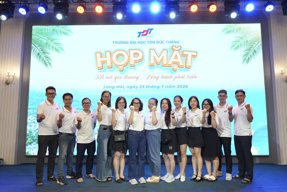 Các hoạt động kết nối giàu cảm xúc tại buổi họp mặt tạo nên sự gắn kết và là nguồn động lực để tập thể TDTU cùng quyết tâm hướng đến mục tiêu chung trong năm học mới.