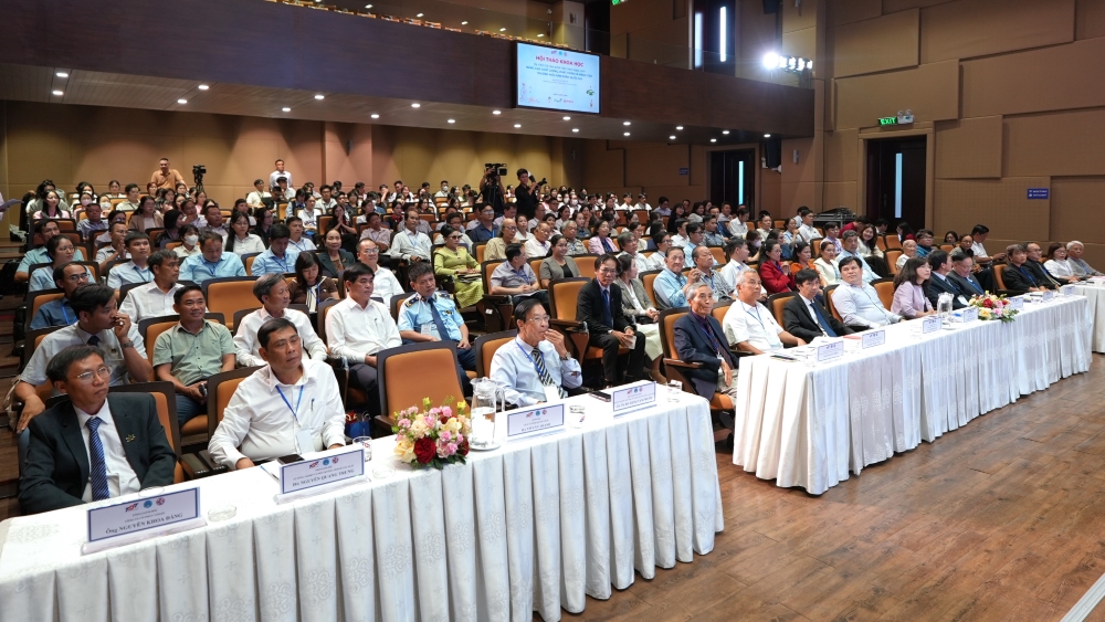 Hoi_thao_Sam_Ngoc_Linh