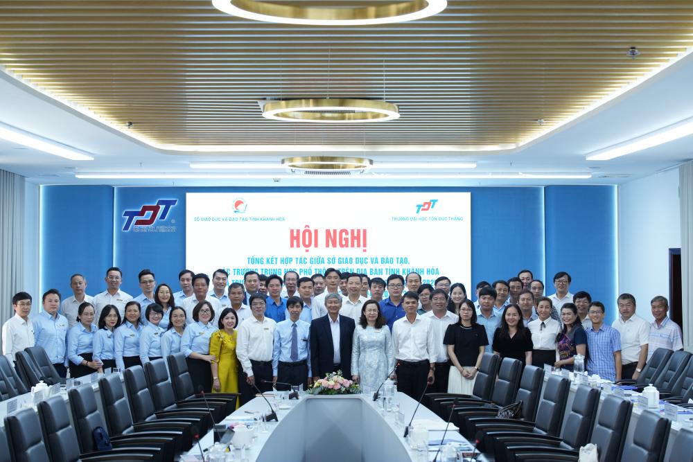 Ky_ket_So_GDDT_THPT_Khanh_Hoa