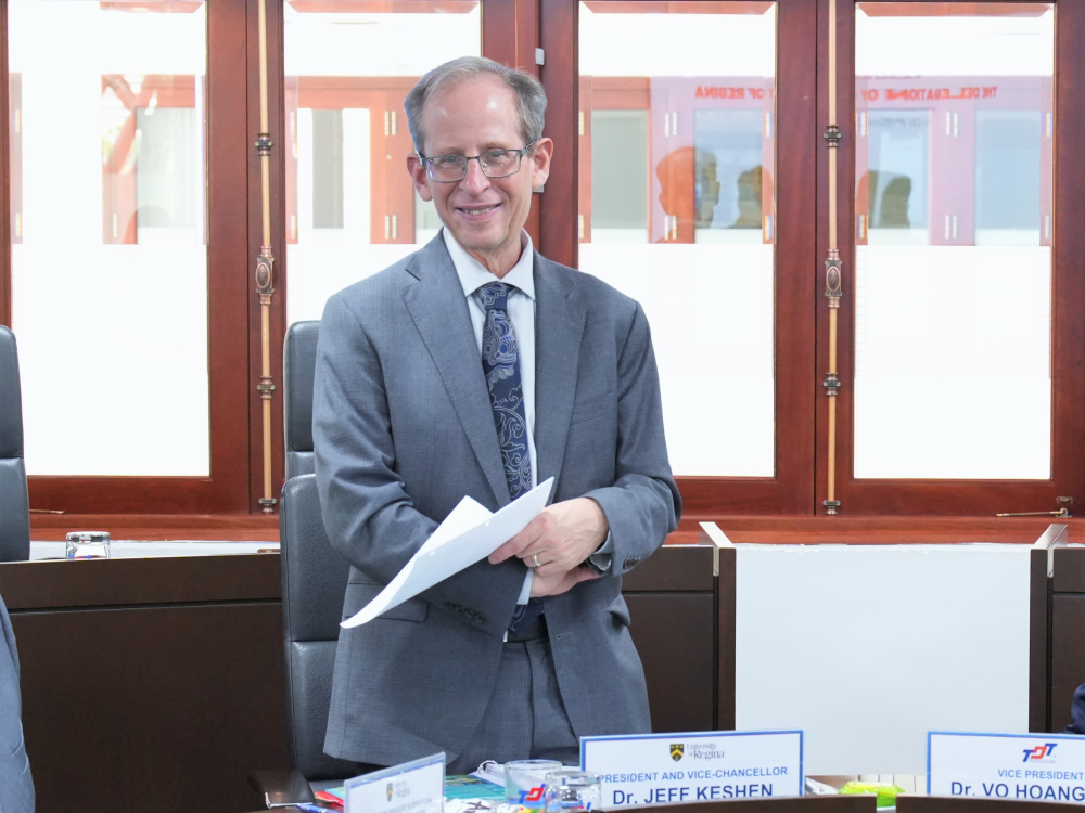 Tiep_DH_Regina_Canada