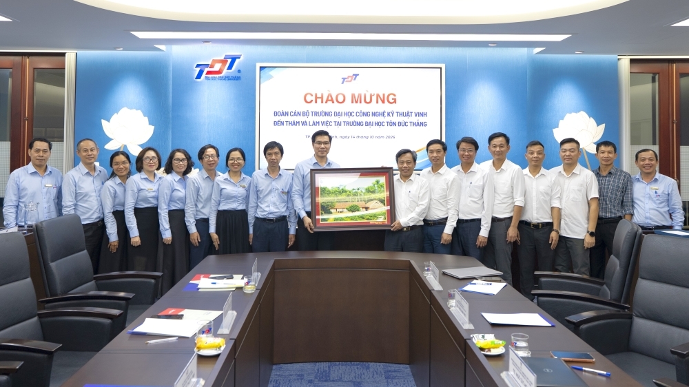 14.10_Tiep_Truong_DH_CNKT_Vinh