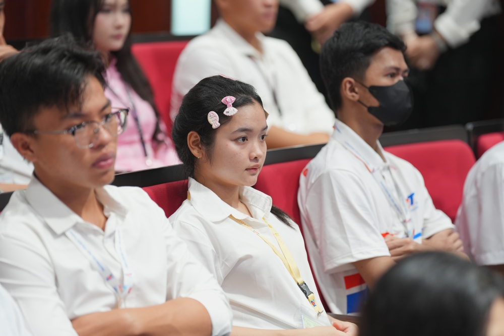5.9_Le_Khai_giang