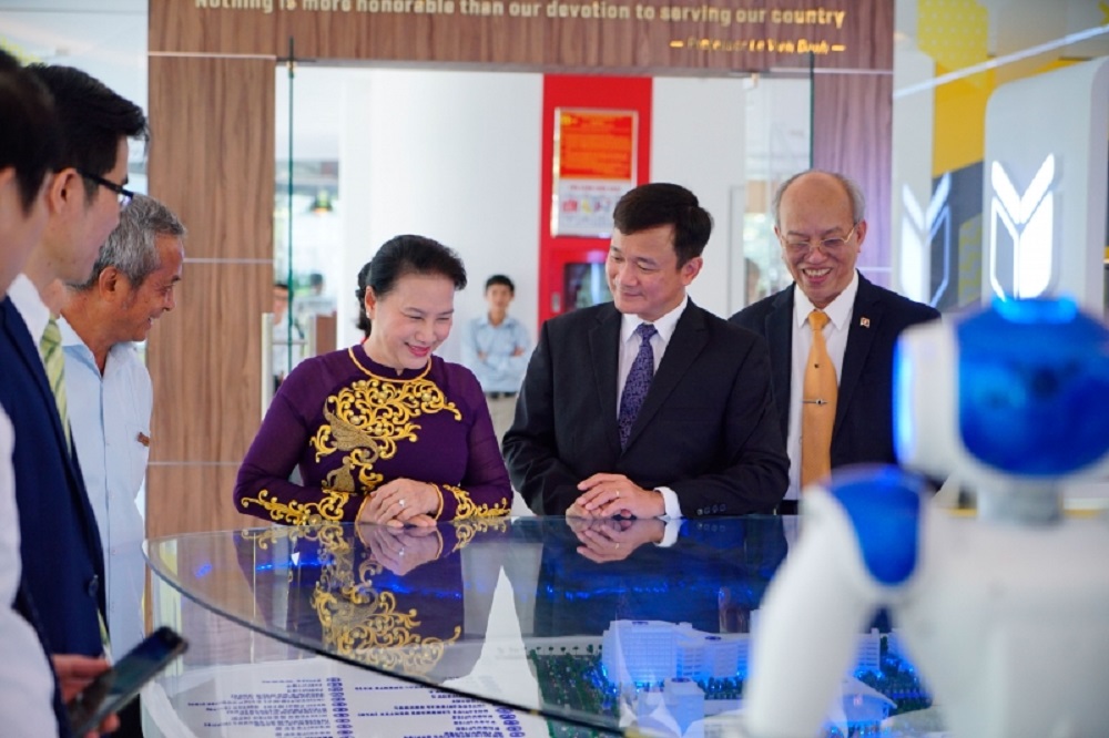 National Assembly Chairwoman Nguyen Thi Kim Ngan paid a working visit to Ton Duc Thang University