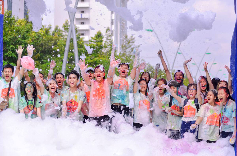 Students of Ton Duc Thang University contribute to the construction of nursery school at TDT Bubble Run 2017