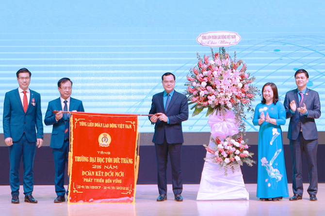 Ton Duc Thang University: A Look Back at 2022 | Ton Duc Thang University